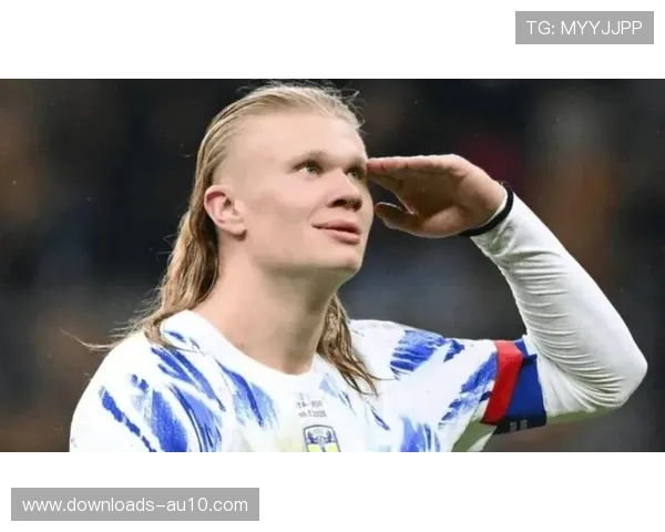 多纳鲁马晒AI体重照庆胜利，哈兰德互动调侃